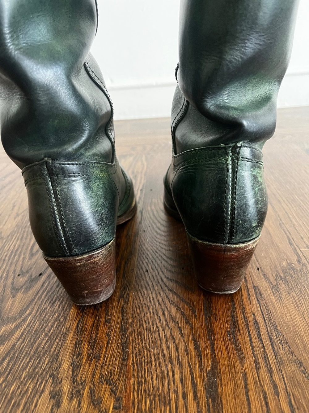 Vintage green Frye Jane 14L Boots - Picture 4 of 10